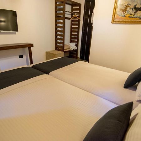 Kale Guesthouse Gjirokastër Eksteriør billede