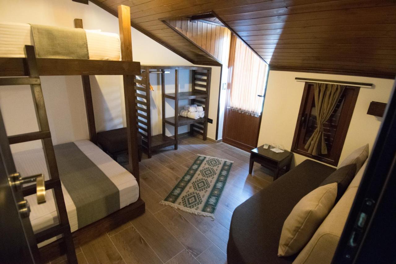 Kale Guesthouse Gjirokastër Eksteriør billede