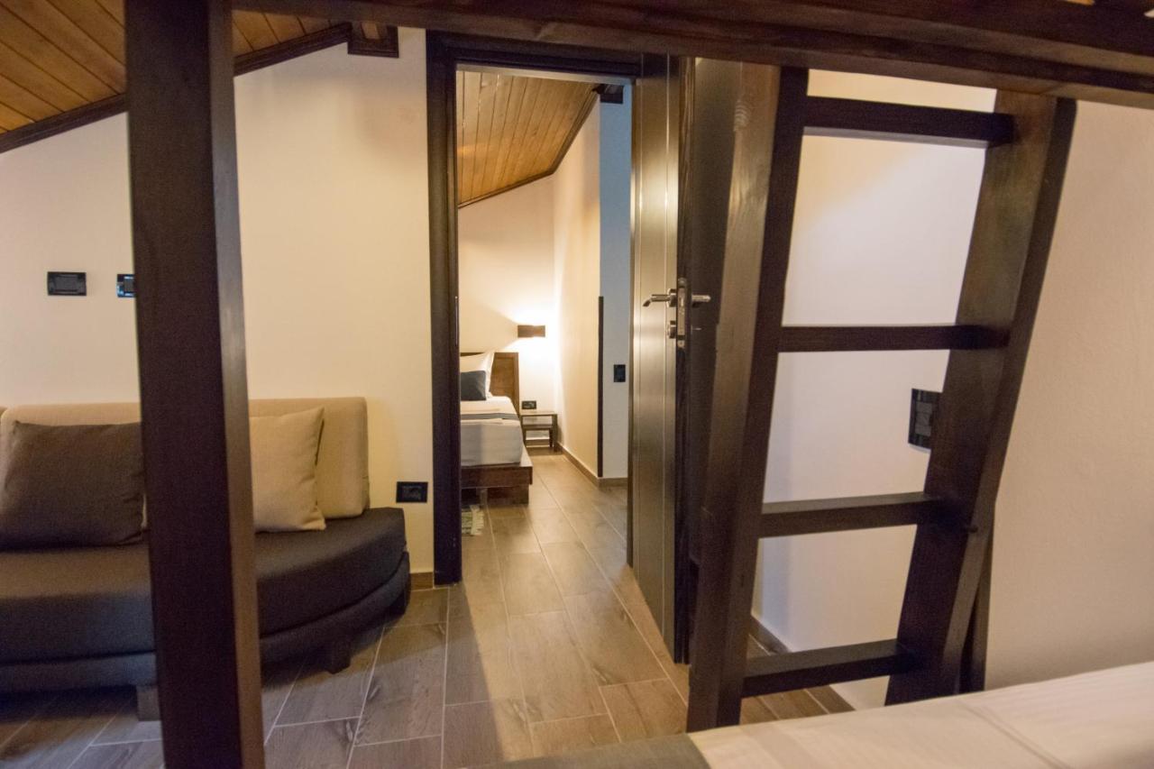 Kale Guesthouse Gjirokastër Eksteriør billede