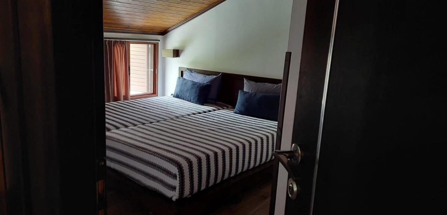 Kale Guesthouse Gjirokastër Værelse billede